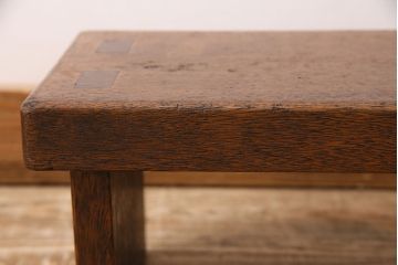 和製アンティーク　素朴な木の風合いが時代の味を感じる踏み台(花台、飾り台)(R-048637)