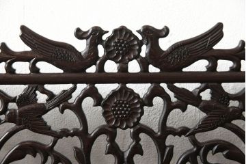 和製ヴィンテージ　民芸家具　唐木　カリン材　華やかな透かし彫りが存在感を放つサイドボード(キャビネット、飾り棚、ビンテージ、花梨材)(R-048640)