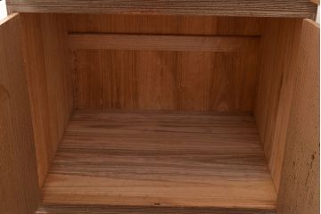 和製アンティーク　総桐材　梅の意匠が魅力の布団箪笥・上段(収納箪笥、桐箪笥、和箪笥、桐たんす)(R-048642)