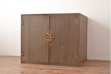 和製アンティーク　総桐材　梅の意匠が魅力の布団箪笥・上段(収納箪笥、桐箪笥、和箪笥、桐たんす)(R-048642)