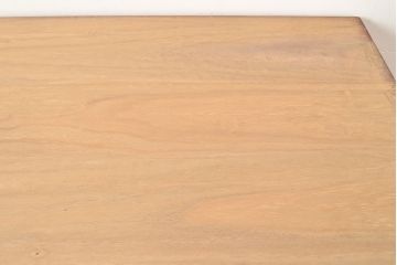 和製アンティーク　総桐材　梅の意匠が魅力の布団箪笥・下段(収納箪笥、桐箪笥、和箪笥、桐たんす)(R-048643)