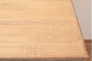 和製アンティーク　総桐材　梅の意匠が魅力の布団箪笥・下段(収納箪笥、桐箪笥、和箪笥、桐たんす)(R-048643)