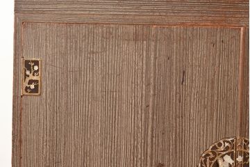 和製アンティーク　総桐材　梅の意匠が魅力の布団箪笥・下段(収納箪笥、桐箪笥、和箪笥、桐たんす)(R-048643)