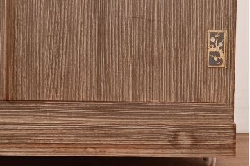 和製アンティーク　総桐材　梅の意匠が魅力の布団箪笥・下段(収納箪笥、桐箪笥、和箪笥、桐たんす)(R-048643)