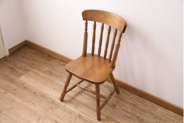 イギリスヴィンテージ　温かみのある雰囲気が魅力的なダイニングチェア(イス、椅子、ビンテージ)(R-048651)