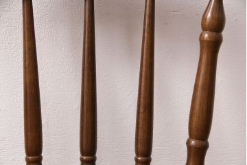 和製ヴィンテージ　スポークバックや挽き物の意匠が上品な印象を高めるダイニングチェア(イス、椅子、ビンテージ)(R-048652)