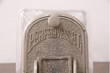 アンティーク雑貨　戦前　PERFECTVESSEL　雑貨屋さんのようなお洒落なディスプレイが叶うたばこ瓶(ガラス瓶、ガラスビン、タバコ瓶)(R-048660)