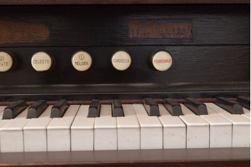 アンティーク雑貨　ジャンク品　大正〜昭和初期　YAMAHA(ヤマハ、山葉)　浜松　クラシカルな雰囲気漂うオルガン(YAMAHA ORGAN)(R-048666)