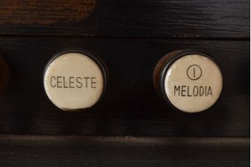 アンティーク雑貨　ジャンク品　大正〜昭和初期　YAMAHA(ヤマハ、山葉)　浜松　クラシカルな雰囲気漂うオルガン(YAMAHA ORGAN)(R-048666)