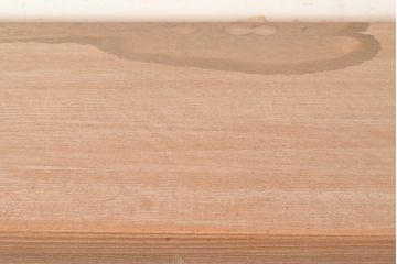 中古　柾目造り　衣装盆の透かし彫りが魅力!高級感と上品さを併せ持つ国産の桐箪笥(衣装箪笥、着物箪笥、引き出し、和タンス、桐たんす)(定価約110万円)(R-048667)