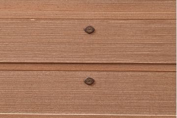 中古　柾目造り　衣装盆の透かし彫りが魅力!高級感と上品さを併せ持つ国産の桐箪笥(衣装箪笥、着物箪笥、引き出し、和タンス、桐たんす)(定価約110万円)(R-048667)