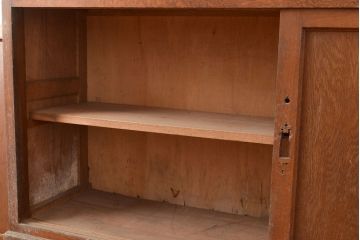 和製アンティーク　昭和中期　前面・主要部ナラ材　重ね戸棚(収納棚、食器棚、キャビネット)(R-048671)