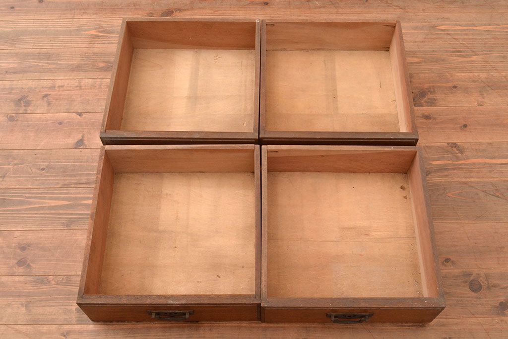 和製アンティーク　昭和中期　前面・主要部ナラ材　重ね戸棚(収納棚、食器棚、キャビネット)(R-048671)