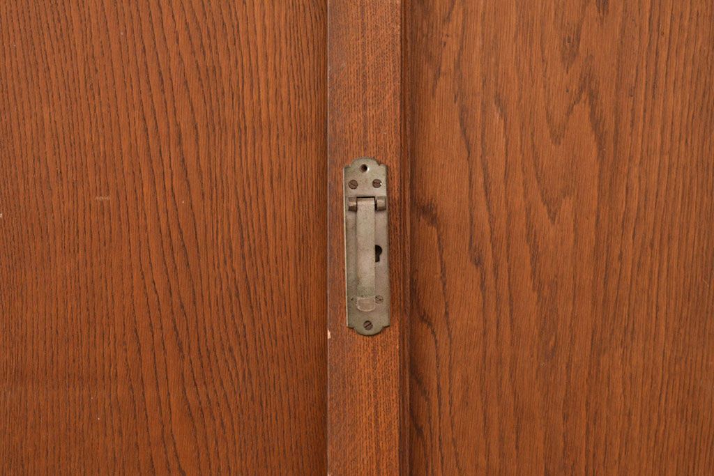 和製アンティーク　昭和中期　前面・主要部ナラ材　重ね戸棚(収納棚、食器棚、キャビネット)(R-048671)