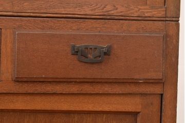 和製アンティーク　昭和中期　前面・主要部ナラ材　重ね戸棚(収納棚、食器棚、キャビネット)(R-048671)