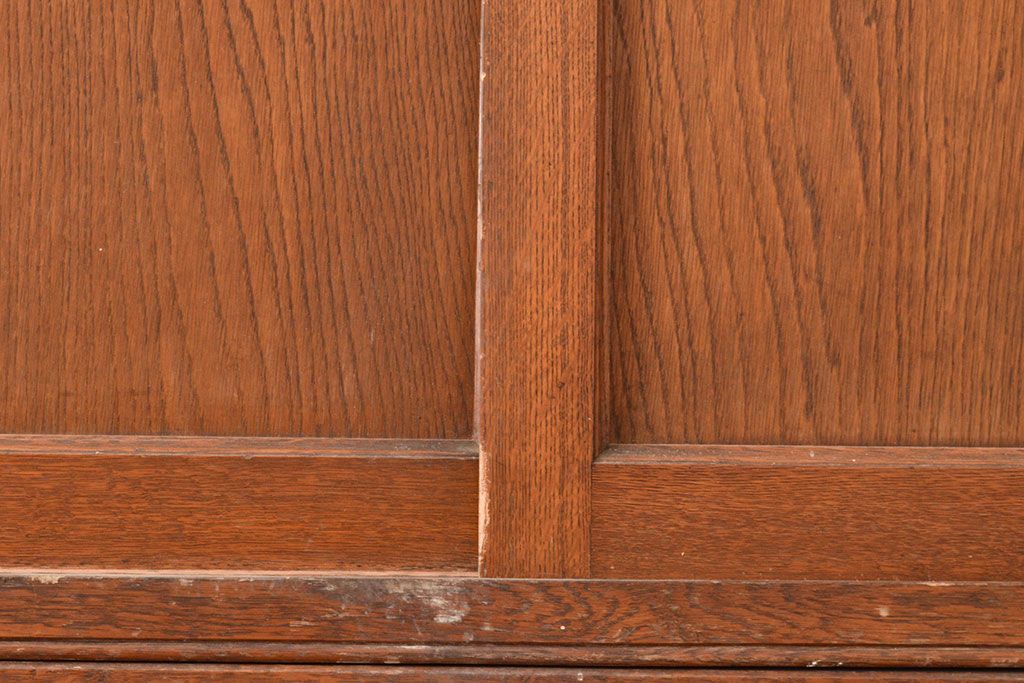 和製アンティーク　昭和中期　前面・主要部ナラ材　サイドボード(収納棚、戸棚、キャビネット)(R-048672)