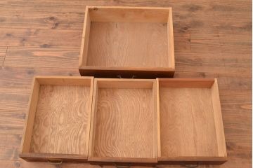 和製アンティーク　経年による木の味わいが楽しめる戸棚(収納棚、キャビネット)(R-048676)
