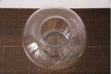 レトロ雑貨　丸いフォルムが愛らしいレトロな地球瓶(ガラス瓶、ガラスビン)(R-048677)