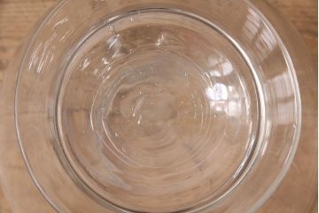 レトロ雑貨　丸いフォルムが愛らしいレトロな地球瓶(ガラス瓶、ガラスビン)(R-048677)