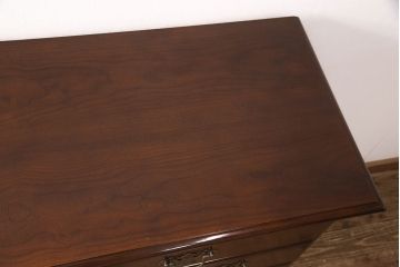 アメリカヴィンテージ　DREXEL HERITAGE(ドレクセルヘリテイジ)　高級感のある空間を演出するチェスト(引き出し、ビンテージ)(R-048679)
