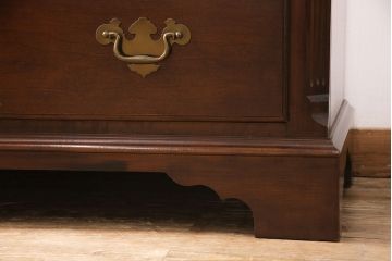 アメリカヴィンテージ　DREXEL HERITAGE(ドレクセルヘリテイジ)　高級感のある空間を演出するチェスト(引き出し、ビンテージ)(R-048679)