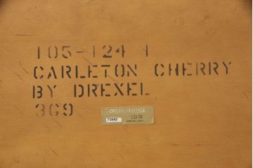 アメリカヴィンテージ　DREXEL HERITAGE(ドレクセルヘリテイジ)　高級感のある空間を演出するチェスト(引き出し、ビンテージ)(R-048679)