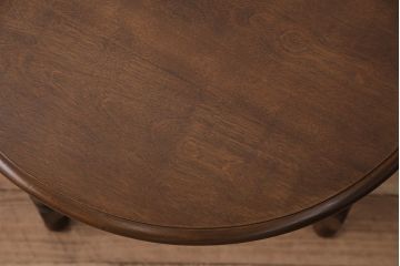 和製アンティーク　優雅なくつろぎの空間づくりにおすすめなカバ材製カフェテーブル(サイドテーブル、コーヒーテーブル、オケージョナルテーブル)(R-048700)