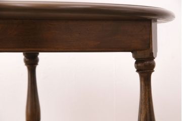 和製アンティーク　優雅なくつろぎの空間づくりにおすすめなカバ材製カフェテーブル(サイドテーブル、コーヒーテーブル、オケージョナルテーブル)(R-048700)