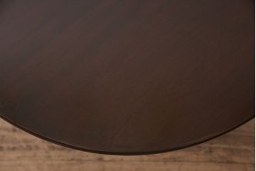 イギリスヴィンテージ　シックな佇まいが魅力的なバーチ材製の丸テーブル(カフェテーブル、サイドテーブル、ラウンドテーブル、ビンテージ)(R-048701)