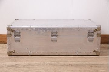 ビンテージ雑貨　インダストリアルな空間のディスプレイにおすすめ!!格好良いジュラルミントランク(鞄、カバン、収納、ディスプレイ)(R-048703)