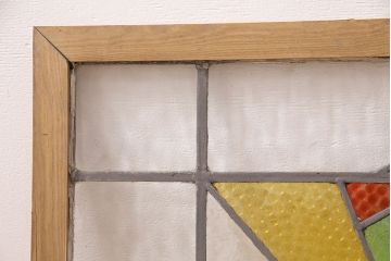 【簡易リペア限定品】イギリスアンティーク　おしゃれなステンドグラス入り!お部屋のアクセントになるフィックス窓(明り取り、明かり取り、はめ殺し窓、英国、建具)(R-048704)