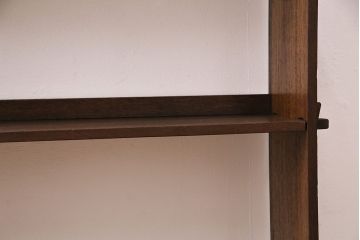 和製アンティーク　レトロな雰囲気づくりにぴったりな楔(くさび)式本棚(オープンラック、シェルフ)(R-048706)