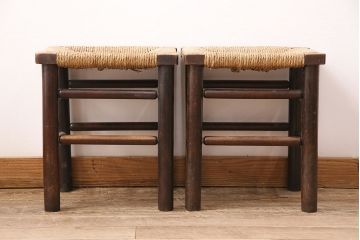 ヴィンテージ　松本民芸家具　ラッシ座面がおしゃれなスツール2脚セット(チェア、椅子、ビンテージ)(R-048712)