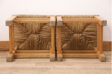 【簡易リペア限定品】ヴィンテージ　松本民芸家具　初期モデル　ラッシ座面がおしゃれ!素朴な木肌が味わい深いスツール2脚セット(チェア、椅子、イス、ビンテージ、バラ売り可能)(R-048717)