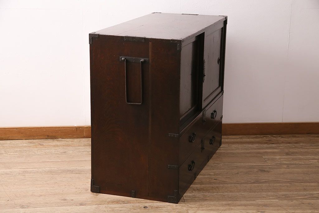 和製アンティーク 品のある佇まいが魅力的なケヤキ材製の帳場箪笥(時代箪笥、整理箪笥)(R-048722)