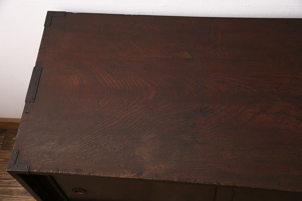 和製アンティーク 品のある佇まいが魅力的なケヤキ材製の帳場箪笥(時代箪笥、整理箪笥)(R-048722)