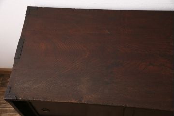 和製アンティーク 品のある佇まいが魅力的なケヤキ材製の帳場箪笥(時代箪笥、整理箪笥)(R-048722)