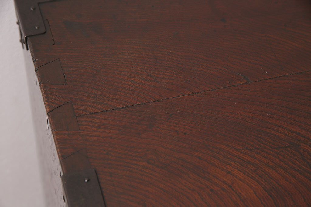 和製アンティーク 品のある佇まいが魅力的なケヤキ材製の帳場箪笥(時代箪笥、整理箪笥)(R-048722)