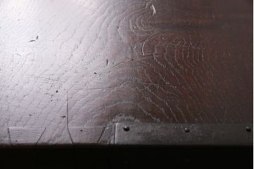 和製アンティーク 品のある佇まいが魅力的なケヤキ材製の帳場箪笥(時代箪笥、整理箪笥)(R-048722)