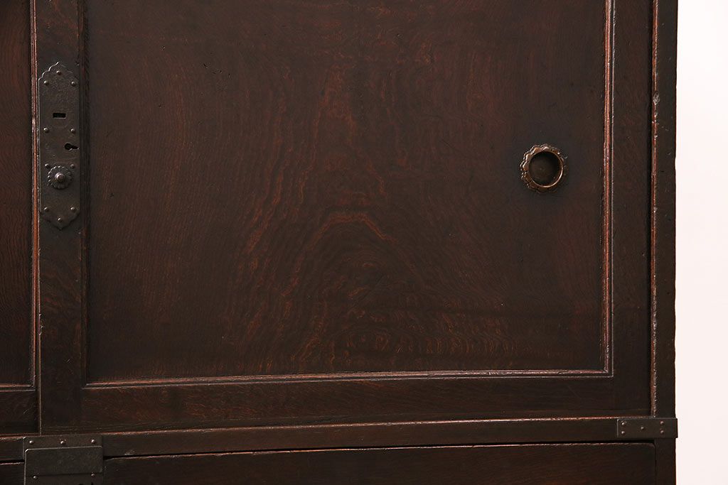 和製アンティーク 品のある佇まいが魅力的なケヤキ材製の帳場箪笥(時代箪笥、整理箪笥)(R-048722)