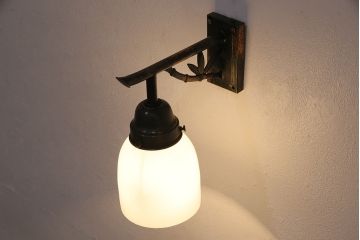 アンティーク照明　竹のデザインが和の趣を醸し出すウォールランプ(壁掛け照明、壁付け照明)(R-048725)