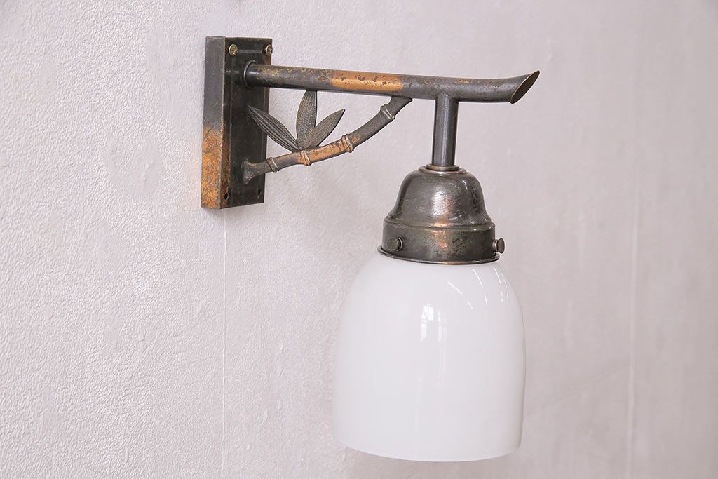 アンティーク照明　竹のデザインが和の趣を醸し出すウォールランプ(壁掛け照明、壁付け照明)(R-048725)