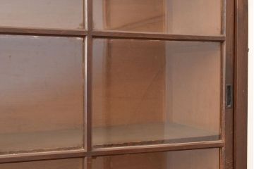 和製アンティーク　前面栗材・ヒノキ材　一本物　レトロなガラス戸棚(収納棚、キャビネット)(R-048729)