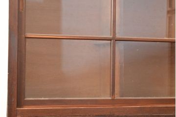 和製アンティーク　前面栗材・ヒノキ材　一本物　レトロなガラス戸棚(収納棚、キャビネット)(R-048729)