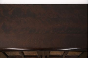 中古　北海道民芸家具　和洋どちらにも取り入れやすい、落ち着いた雰囲気が魅力のサイドボード(キャビネット、収納棚、食器棚)(R-048730)