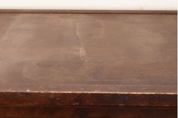 中古　北海道民芸家具　HM165K　洗練された佇まいが高級感漂う食器棚(カップボード、キャビネット、サイドボード、サイドキャビネット)(定価約43万円)(R-048732)