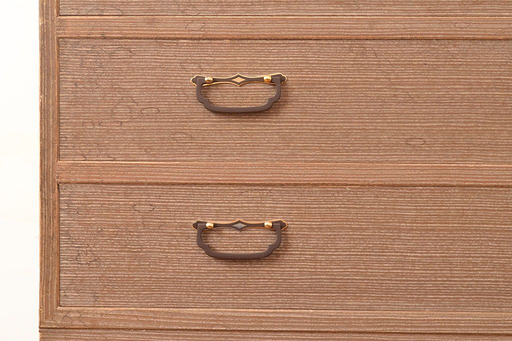 中古　上質な和を演出してくれる国産高級桐箪笥(定価約90万円)(和タンス、衣装箪笥、引き出し、桐たんす)(R-048733)