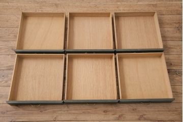 昭和レトロ　ペイント　優しいグリーンのツートーンカラーがおしゃれな小引き出し(小物収納、卓上収納、書類収納)(R-048738)