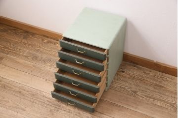 昭和レトロ　ペイント　優しいグリーンのツートーンカラーがおしゃれな小引き出し(小物収納、卓上収納、書類収納)(R-048738)