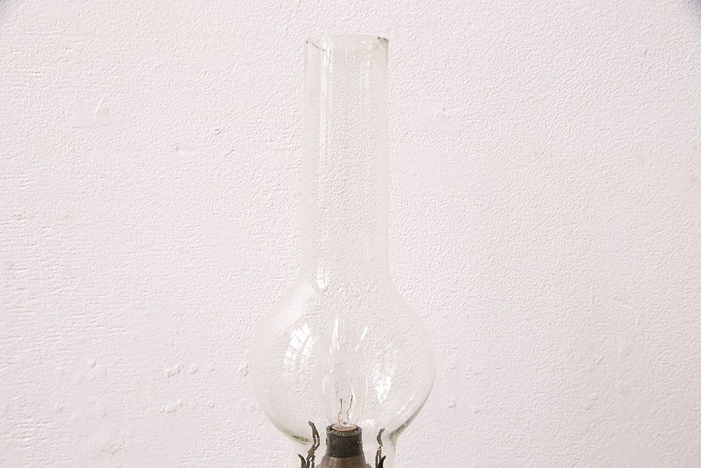 アンティーク照明　オイルランプリメイク　時を経たガラスの風合いが魅力のテーブルランプ(スタンドライト、卓上照明)(R-048752)